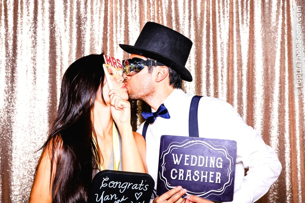 Couple photo booth hi-res stock photography and images - Alamy