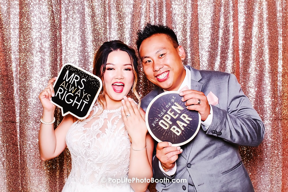 Photo Booth Wedding - Mrs Right