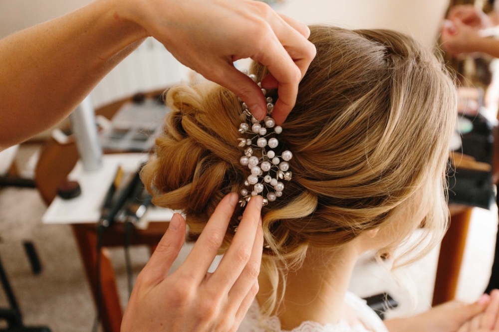 5 Wedding Hair Tips Every Bride Should Know About