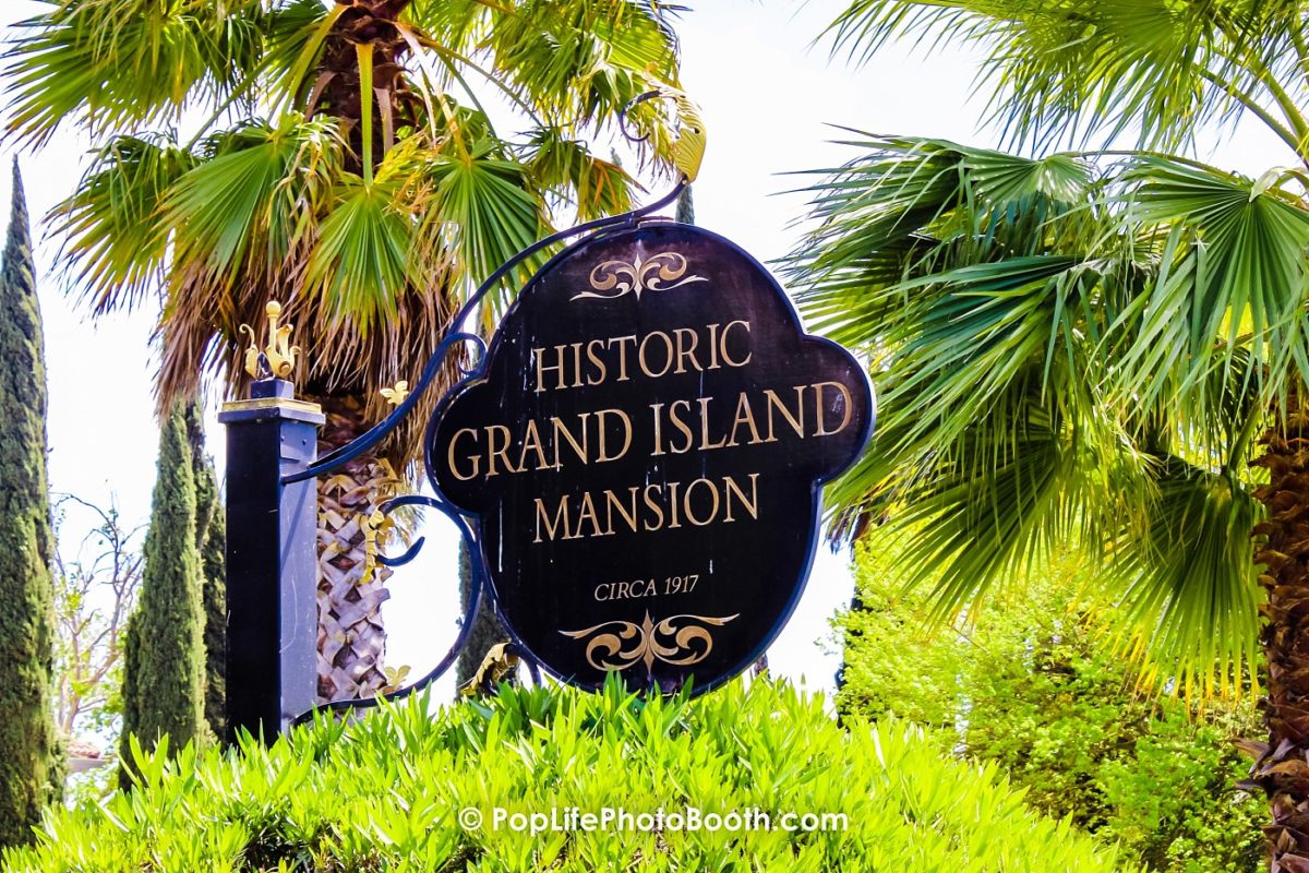 grand island mansion wedding pop life photo booth