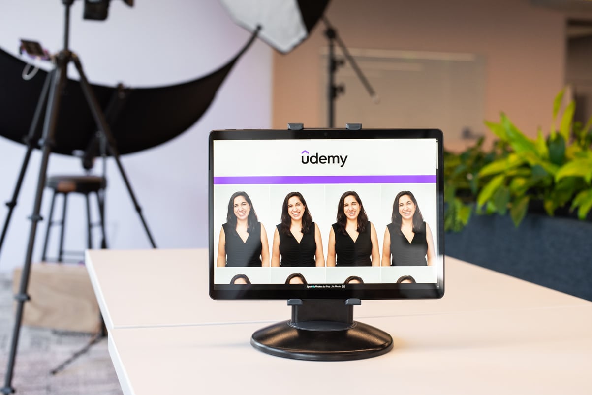 professional headshot photographer near me