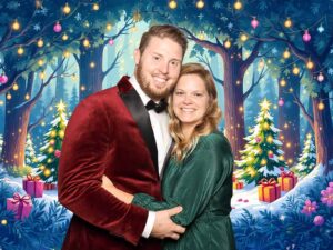 Holiday green screen photo booth